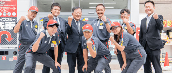 出光PB商品があるのは出光SSだけ。<br>私たちが売らないでどうするの?と(笑)。<br>お客様の納得購入は、深い関係を築けた証!