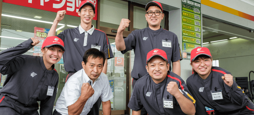 燃料やオイルなどカー用品の販売を中心に、<br>車検まで幅広いサービスを提供する。<br>安定した収益力を誇るSS